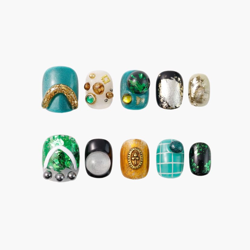 Emerald Extra Short Round Nails press on nails