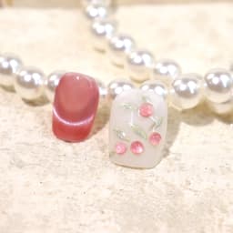 Blush Garden Short Squoval Nails press on nails