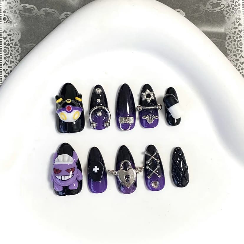 Halloween Anime - Style Medium Almond Nails press on nails