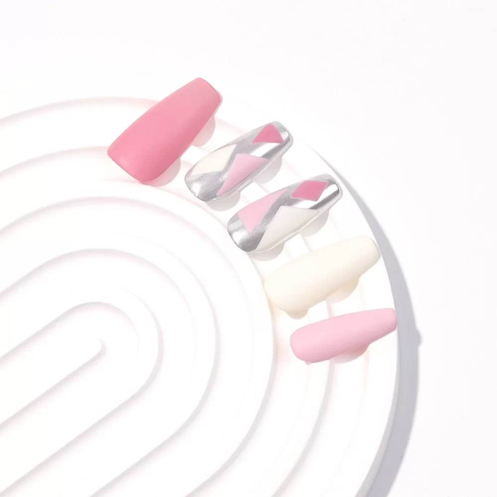 Geometric Press-On Nails - Image 2
